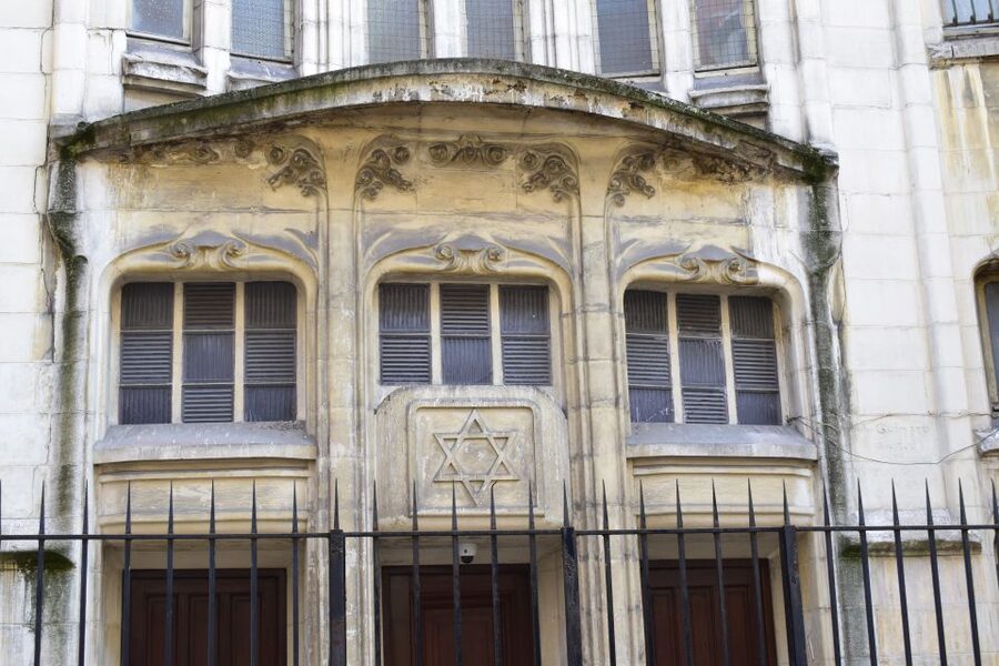 Paris: Le Marais & Montmartre Jewish History Walking Tour - Montmartre’s artists, writers, and Jewish voices