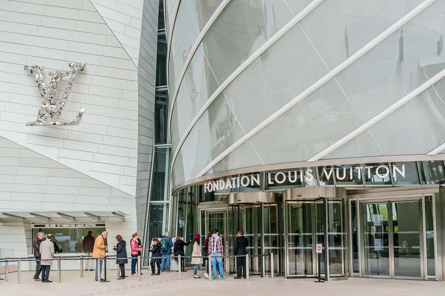 Paris: Louis Vuitton Foundation Exterior Tour with Entry - A sensible way to plan your two hours