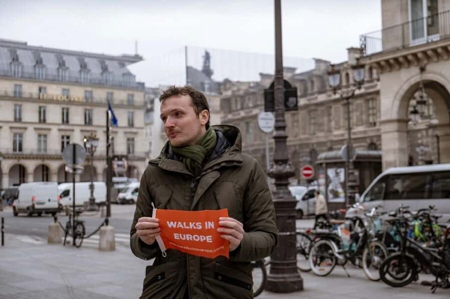 Paris: Louvre Masterpieces Tour with Pre-Reserved Tickets - What two hours really covers
