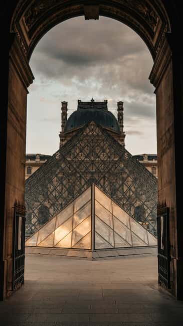 Paris: Louvre Mona Lisa Discovery Guided Tour with Ticket - Beyond One Famous Painting