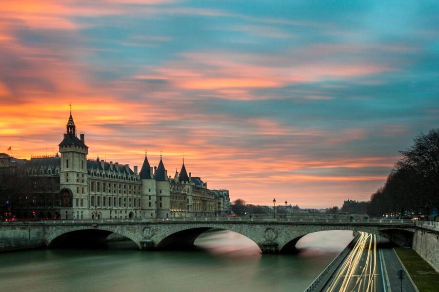 Paris: Louvre Museum Entry Ticket With Host and River Cruise - Final decision: book it for convenience, not a guided lesson