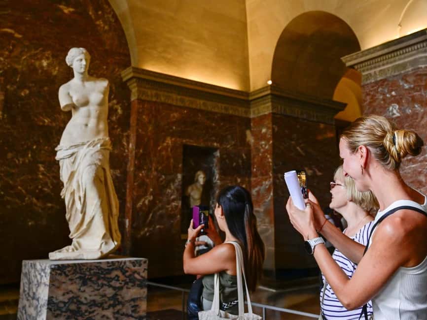 Paris: Louvre Museum Guided Tour with Skip-the-Ticket-Line - Meeting the Mona Lisa