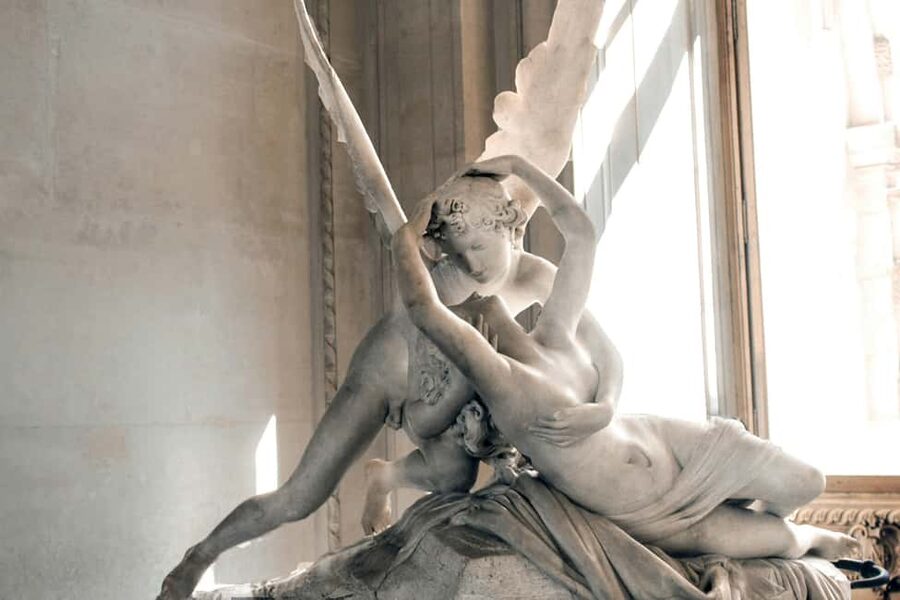 Paris: Louvre Museum & River Cruise Priority Access Tickets - Arriving at the Louvre With a Timed Ticket
