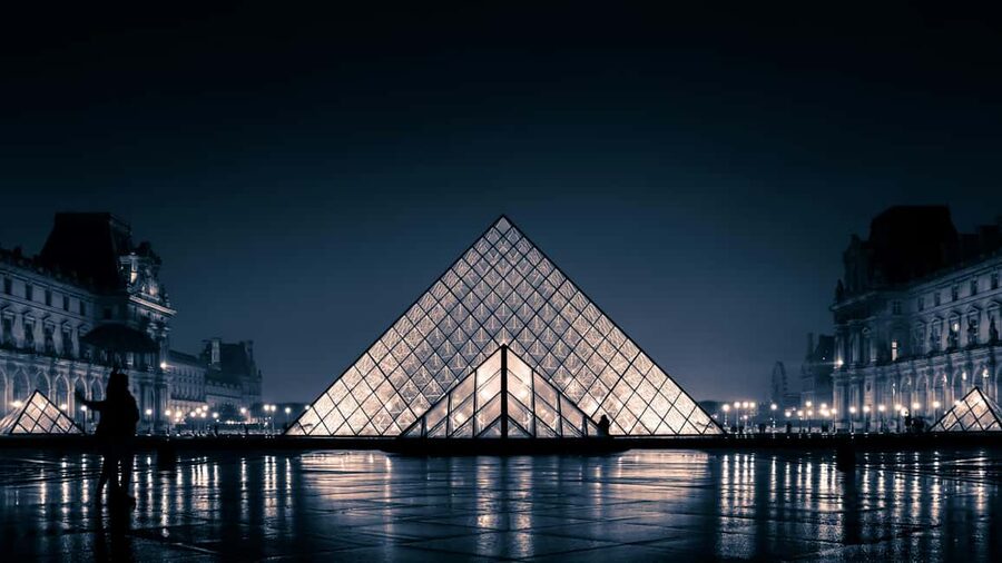 Paris: Louvre Museum Ticket with Optional Hosted - The Venus de Milo and the wider collection