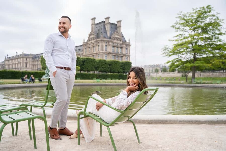 Paris: Louvre photoshoot or Seine bridges Eiffel Tower walk - Tuileries Garden with the Louvre behind you