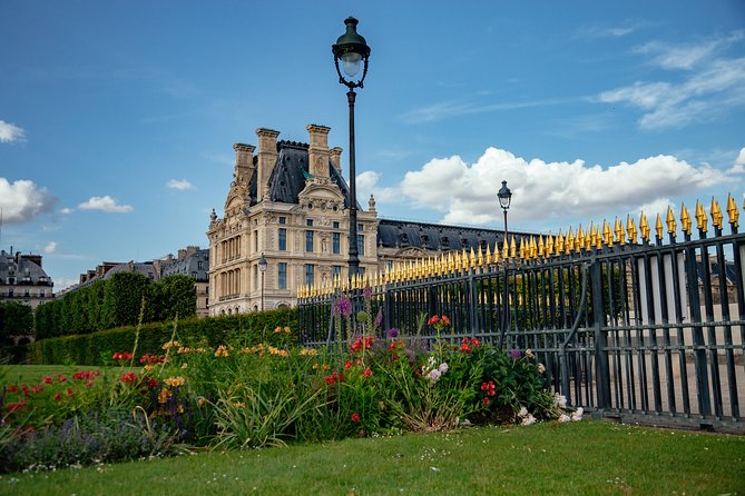 Paris Louvre PRIVATE TOUR with a Local Private Guide - French crown jewels and the Louvre beyond paintings