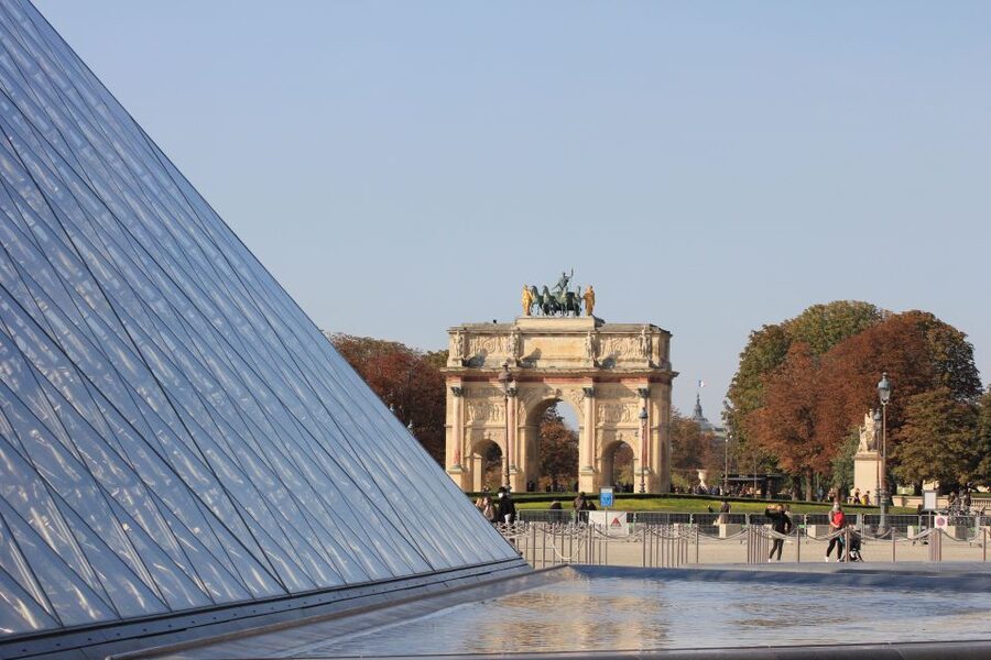 Paris: Louvre Reserved Ticket and River Cruise Combo - What the $37 price really gets you