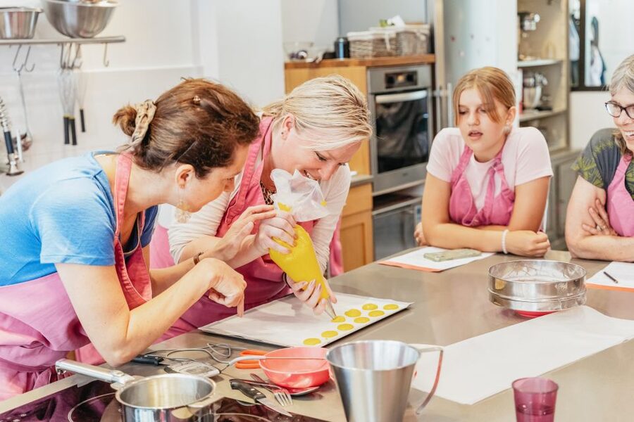 Paris: Macarons Cooking Class with Pâtisserie Chef Noémie - The first lesson: why macarons require care