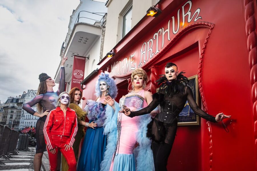 Paris : Madame Arthur Cabaret Show & Club Entry Ticket - What Madame Arthur does differently in Paris