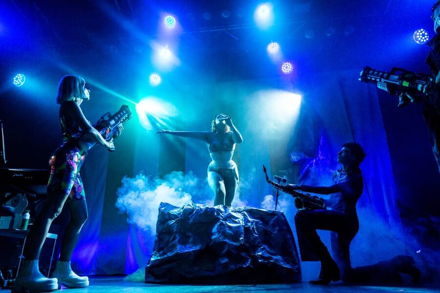 Paris : Madame Arthur Cabaret Show & Club Entry Ticket - Practical timing and arrival advice