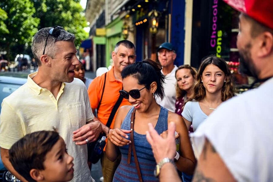 Paris: Montmartre Food Tasting Walking Tour with Secret Dish - Montmartre stories beyond the food