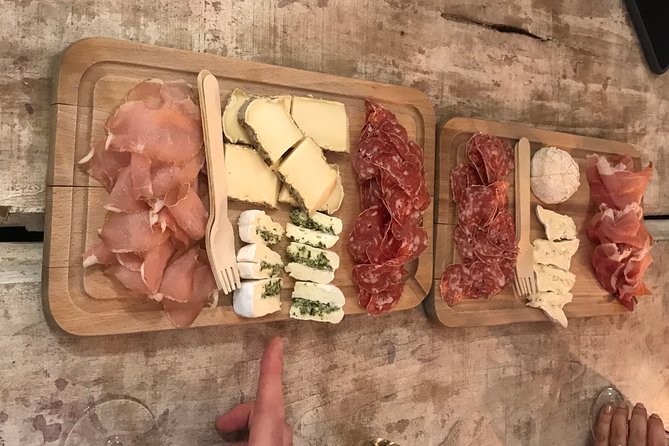 Paris Montmartre Food Tour - A Full French Meal by Do Eat Better - Rue Gabrielle and the Macaron Stop