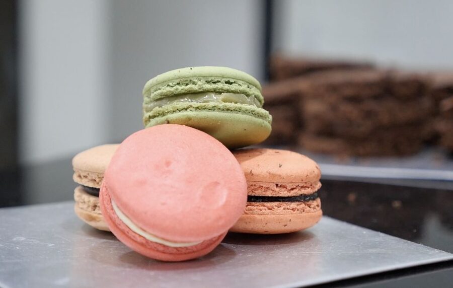 Paris: Montmartre Food Tour with Full Meal - Rue Lepic: the first taste of neighborhood life