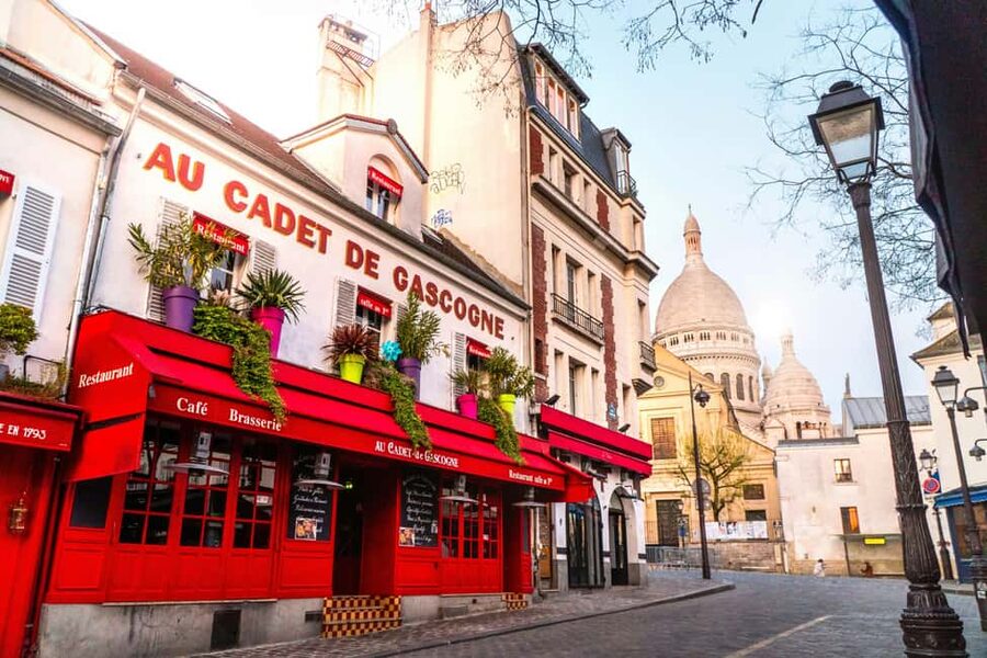 Paris: Montmartre Hidden Gems and Highlights Walking Tour - Why this short Montmartre walk works well
