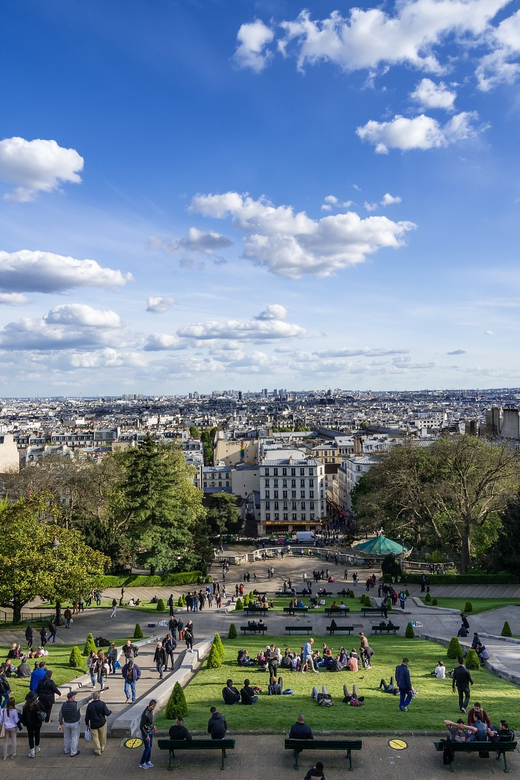 Paris: Montmartre Highlights Walking Tour with a Local Guide - What the $34 price gets you