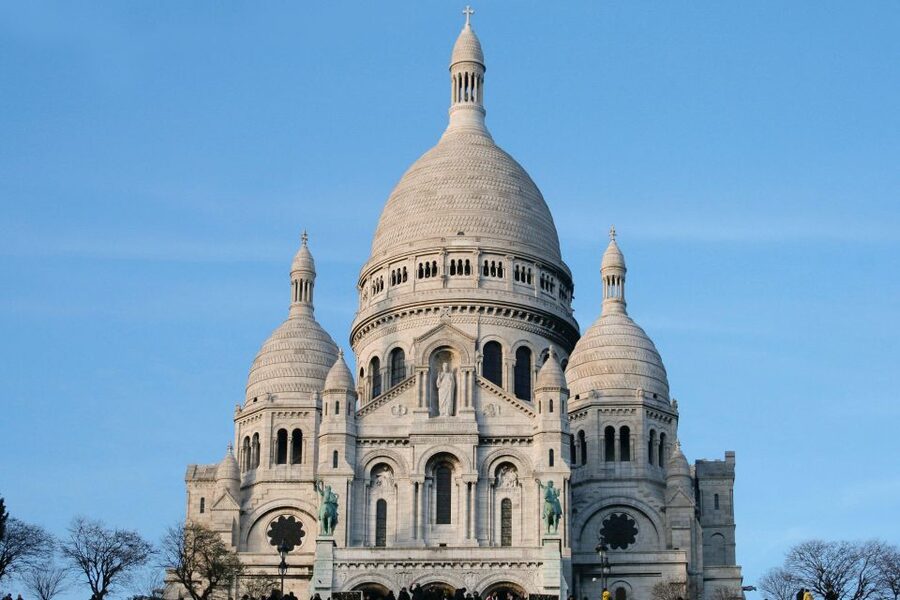 Paris: Montmartre Small Group Guided Walking Tour - Abbesses and the Wall of Love
