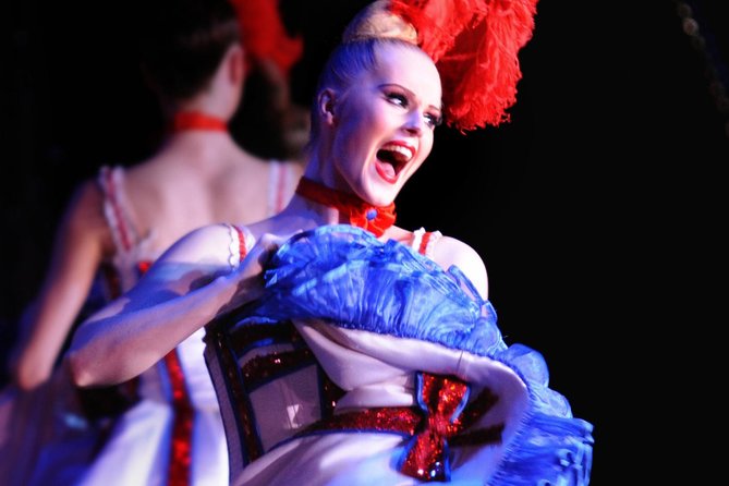 Paris Moulin Rouge Cabaret Show and Dinner - What happens during Féerie