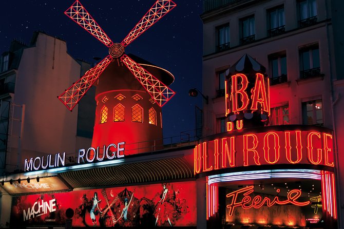 Paris Moulin Rouge Cabaret Show and Dinner - Arriving near Montmartre
