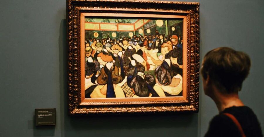 Paris: Musée d'Orsay Guided Tour with Ticket - The former railway station makes a memorable first stop