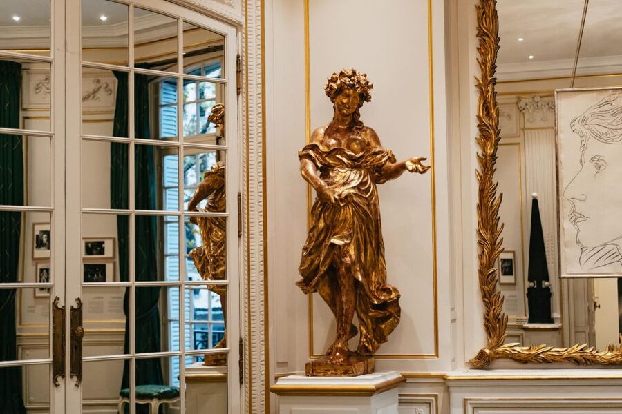 Paris: Musée Yves Saint Laurent Before Opening Hours Tour - Who should book this museum tour?