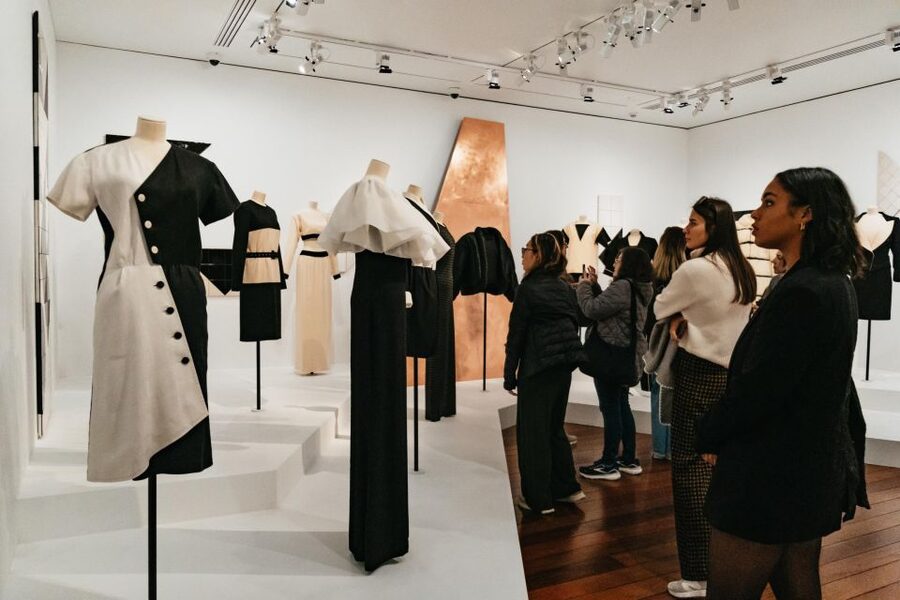 Paris: Musée Yves Saint Laurent Before Opening Hours Tour - The former haute couture house