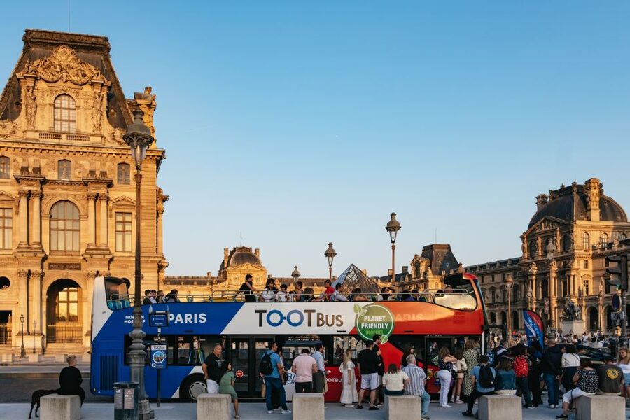 Paris: Night Bus Tour with Audioguide - The upper deck, weather, and comfort