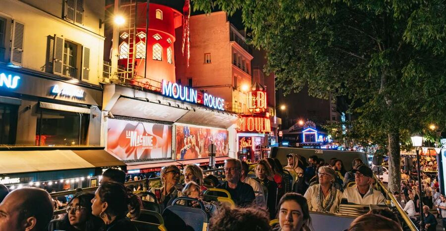 Paris: Night Bus Tour with Audioguide - Champs-Élysées and the Arc de Triomphe
