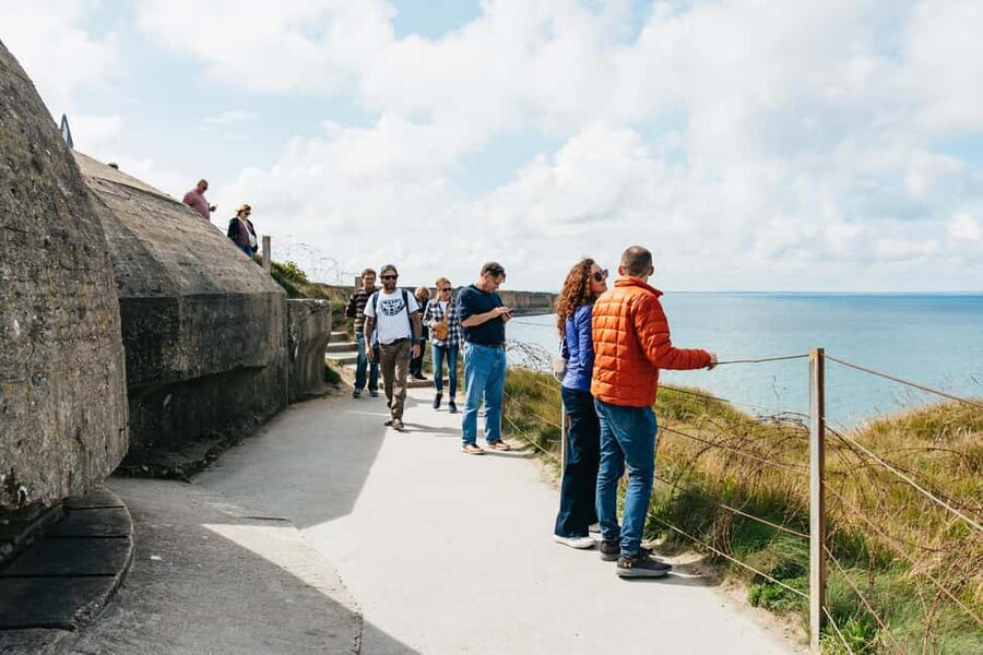 Paris: Normandy D-Day Sites Guided Day Trip with Lunch - A Norman lunch near Grandcamp-Maisy