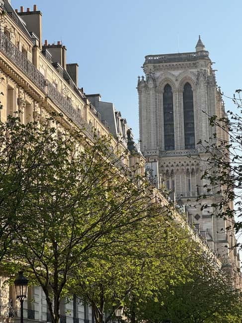 Paris: Notre-Dame Cathedral Exterior Guided Tour - Reading the west façade up close