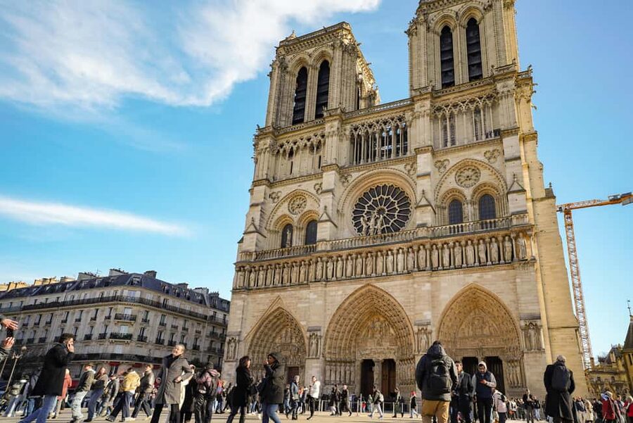 Paris: Notre Dame Cathedral Exterior Tour with Free Entry - Reading the West Façade, towers, and bell details
