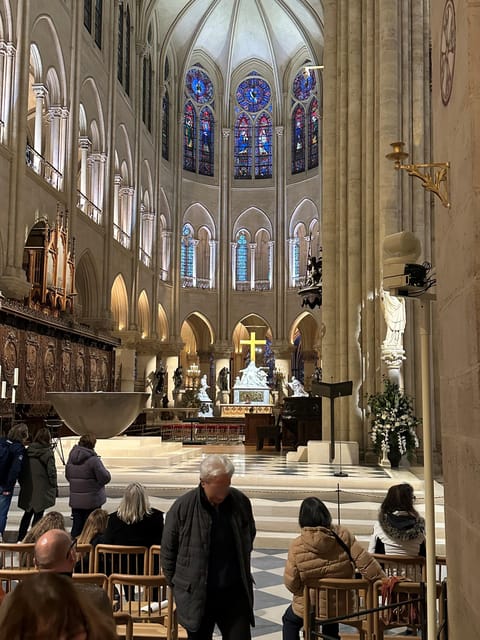 Paris: Notre Dame Cathedral Guided Tour of the Neighborhood - The crypt option needs careful checking