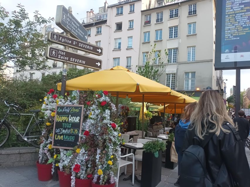 Paris: Notre Dame Exterior Walking Tour with Sainte Chapelle - Pont Neuf and Place Dauphine