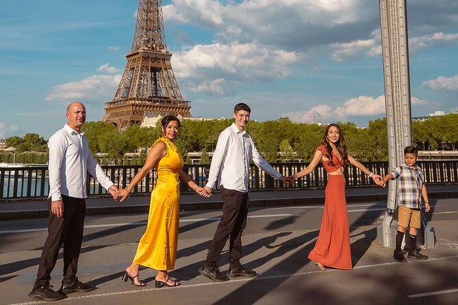 Paris One-Hour Private Photo Shoot - Eiffel Tower: the classic choice with the most flexibility