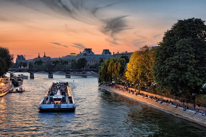 Paris - One Hour Seine River Cruise with Recorded Commentary - Upper deck or lower deck?