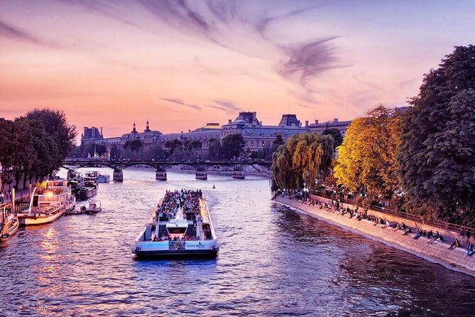Paris - One Hour Seine River Cruise with Recorded Commentary - Is $25.19 good value?
