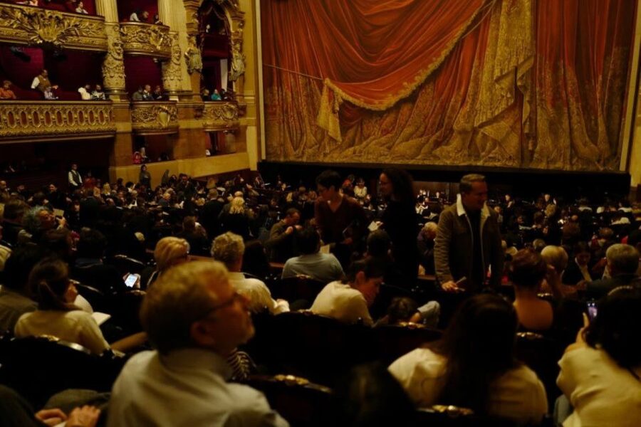 Paris: Opera Garnier and Seine River Cruise Tickets - Getting from the opera house to the Seine