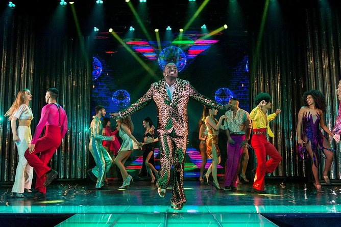 Paris Paradis Latin Cabaret Dinner and Show - How the cabaret show unfolds