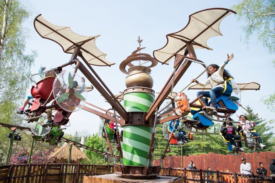 Paris: Parc Astérix Full-Day Entrance Ticket - Shows that give your feet a break