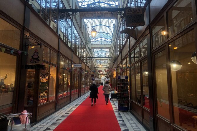 Paris Pastry Tour - Croissants, Macarons & Iconic French Desserts - Walking through Passage Jouffroy, Verdeau, and Panoramas