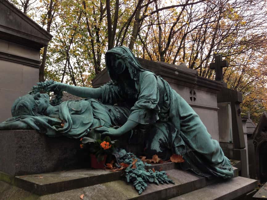 Paris: Père Lachaise Cemetery Walking Tour - Is $53 a fair price?