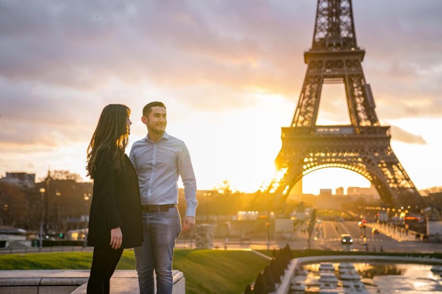 Paris: Photo Shoot with a Private Travel Photographer - Key points to know before booking