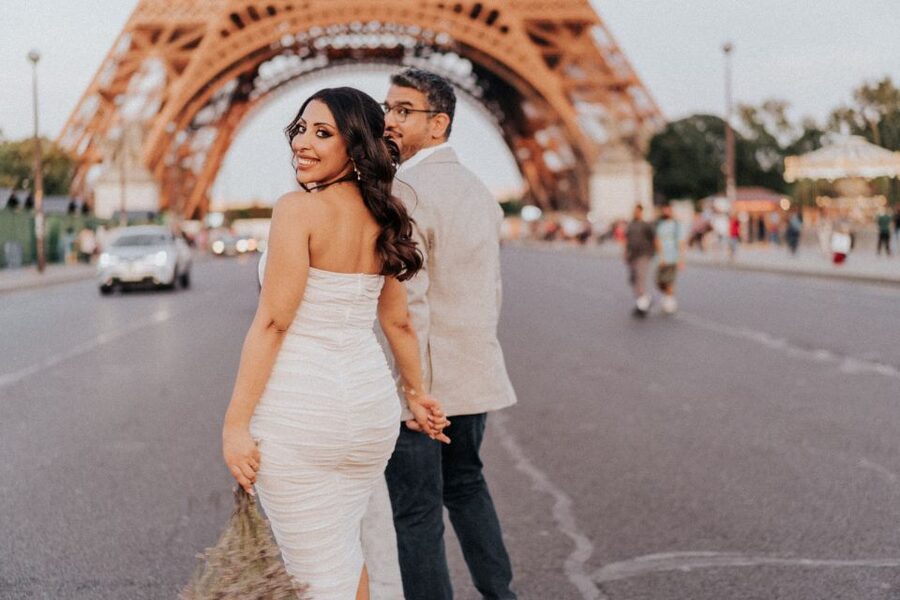 Paris: Photo Shoot with a Private Travel Photographer - Price, group size, and what you really receive