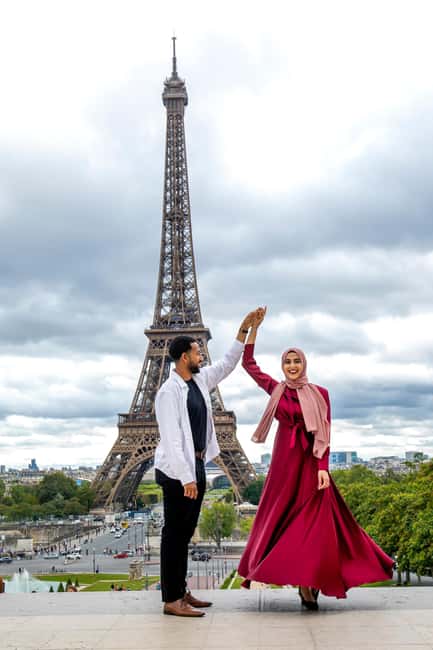 Paris: Photoshoot Around Eiffel Tower with 55 Edited Photos - The local tips are a useful extra