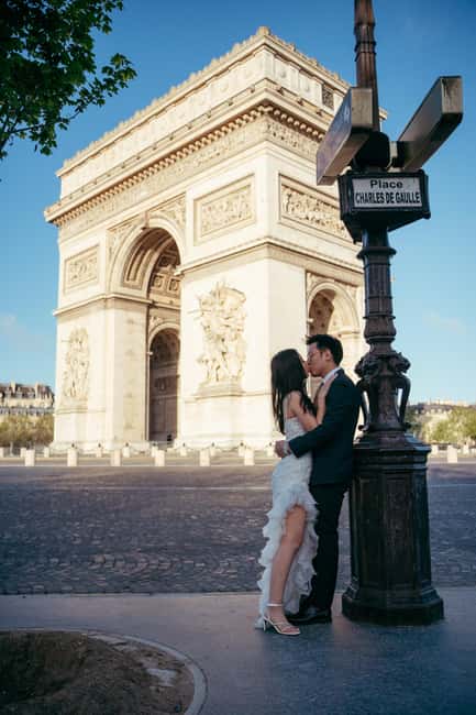 Paris: Premium Professional Photo Shoot - Editing, delivery, and what you actually receive