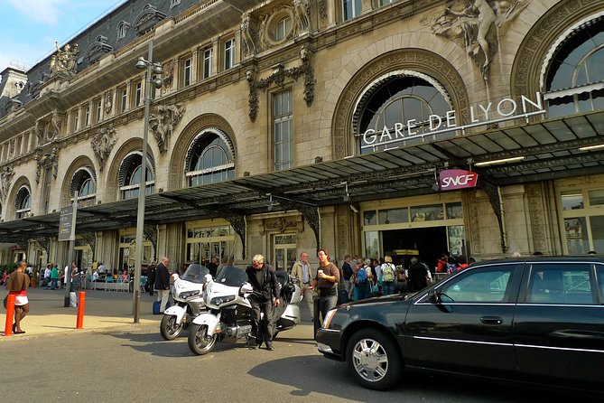 Paris Private Arrival Transfer: Railway Station to Hotel - Arrival at your hotel or apartment