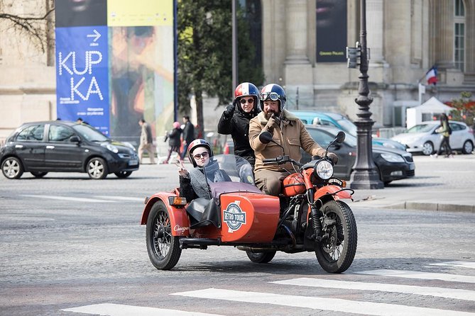 Paris Private Flexible Duration Guided Tour on a Vintage Sidecar - Eiffel Tower and Trocadéro photo stops