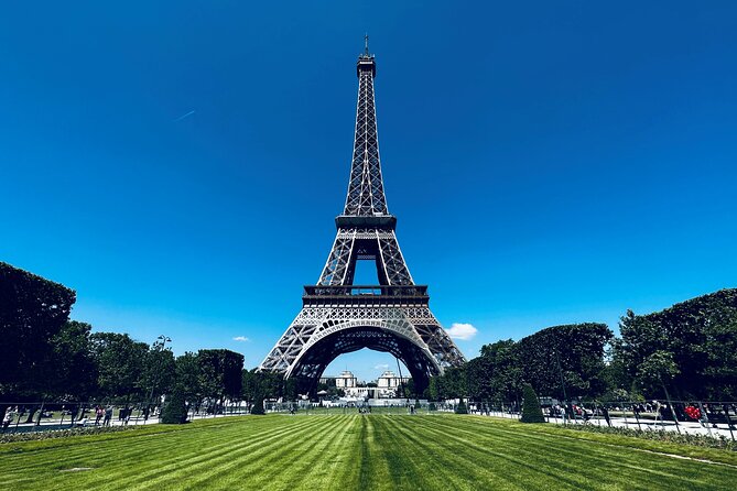 Paris Private Guided Layover Tours - Eiffel Tower views from Trocadéro