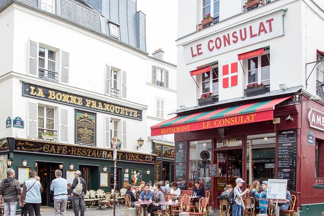 Paris Private Montmarte Tour : Sacre Coeur with Expert Guide - Rue de l’Abreuvoir and the prettiest photo stops