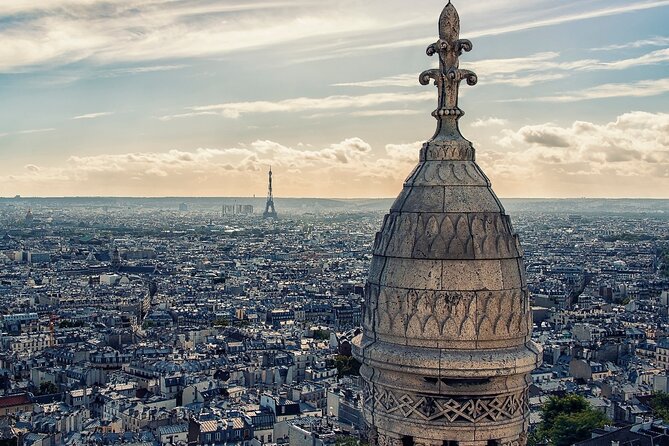 Paris Private Montmarte Tour : Sacre Coeur with Expert Guide - Place du Tertre and working painters