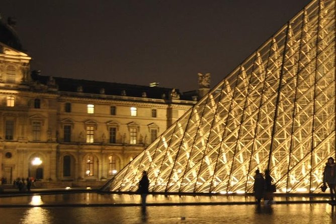 Paris Private Night Tour with River Cruise and Champagne Option - Who Gets the Most Value for $52